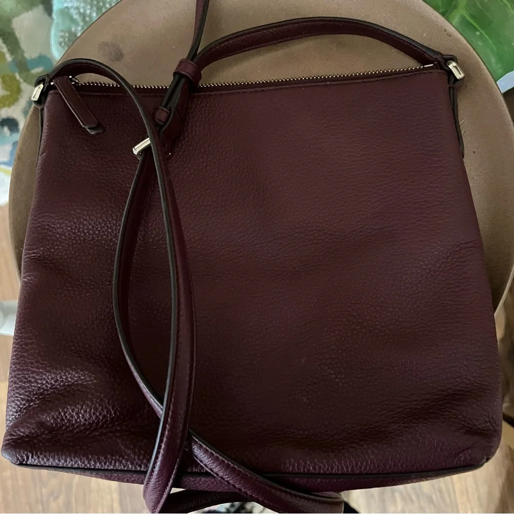Kate Spade Jackson Zip Top Crossbody Purse Red/Purple Pebbled Leather Wine Bag